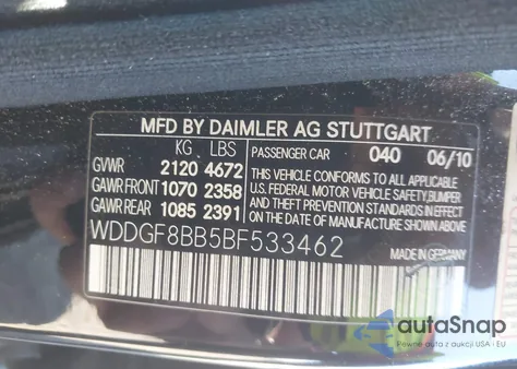 2011 Mercedes-Benz C 300 Sport 4Matic z USA, uszkodzony, nr VIN WDDGF8BB5BF533462